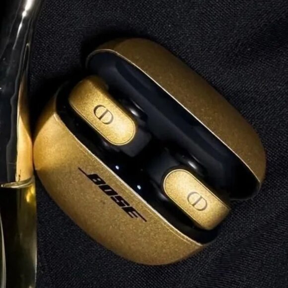 Dior x Bose Open Earbuds Ultra 5V - Picture 1 of 6